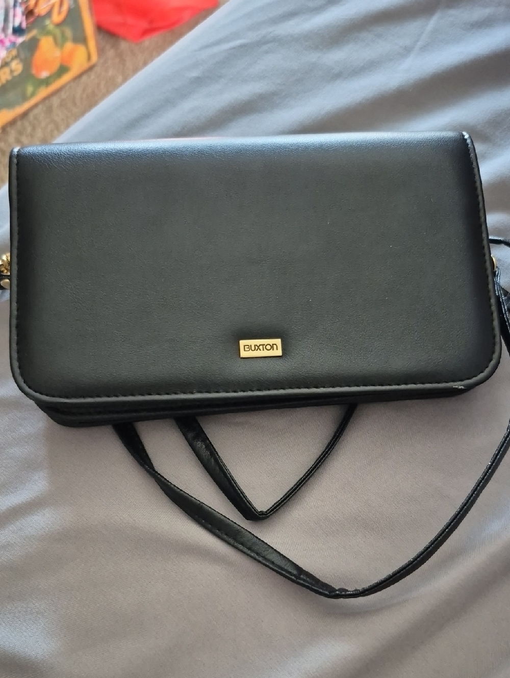 Buxton Black Crossbody Wallet with Gold Plaque